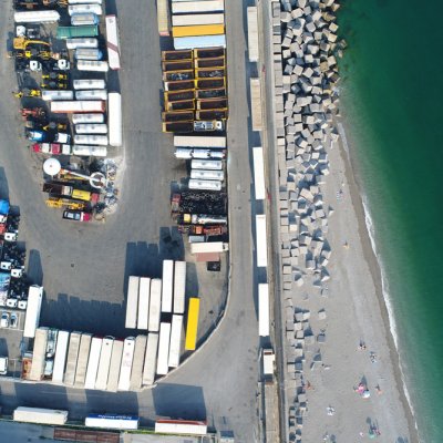 Export of living plants from Barcelona, Spain to Beirut, Lebanon