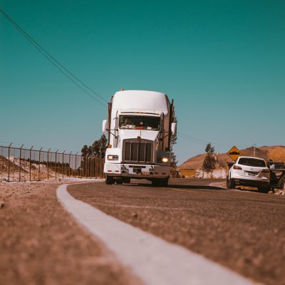 Transporte especial desde Bilbao a Madrid, España: