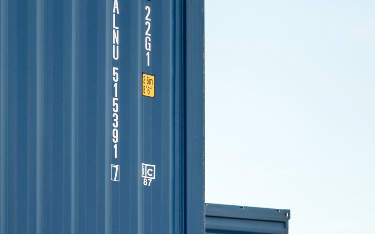 Turbine accessories into a 20 open top from Barcelona, Spain to Nhava Sheva, India: