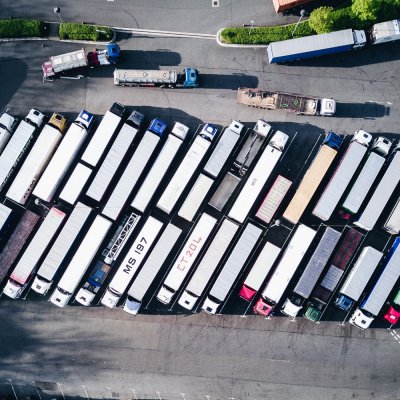 Loading of 5 vehicles from Spain to Africa